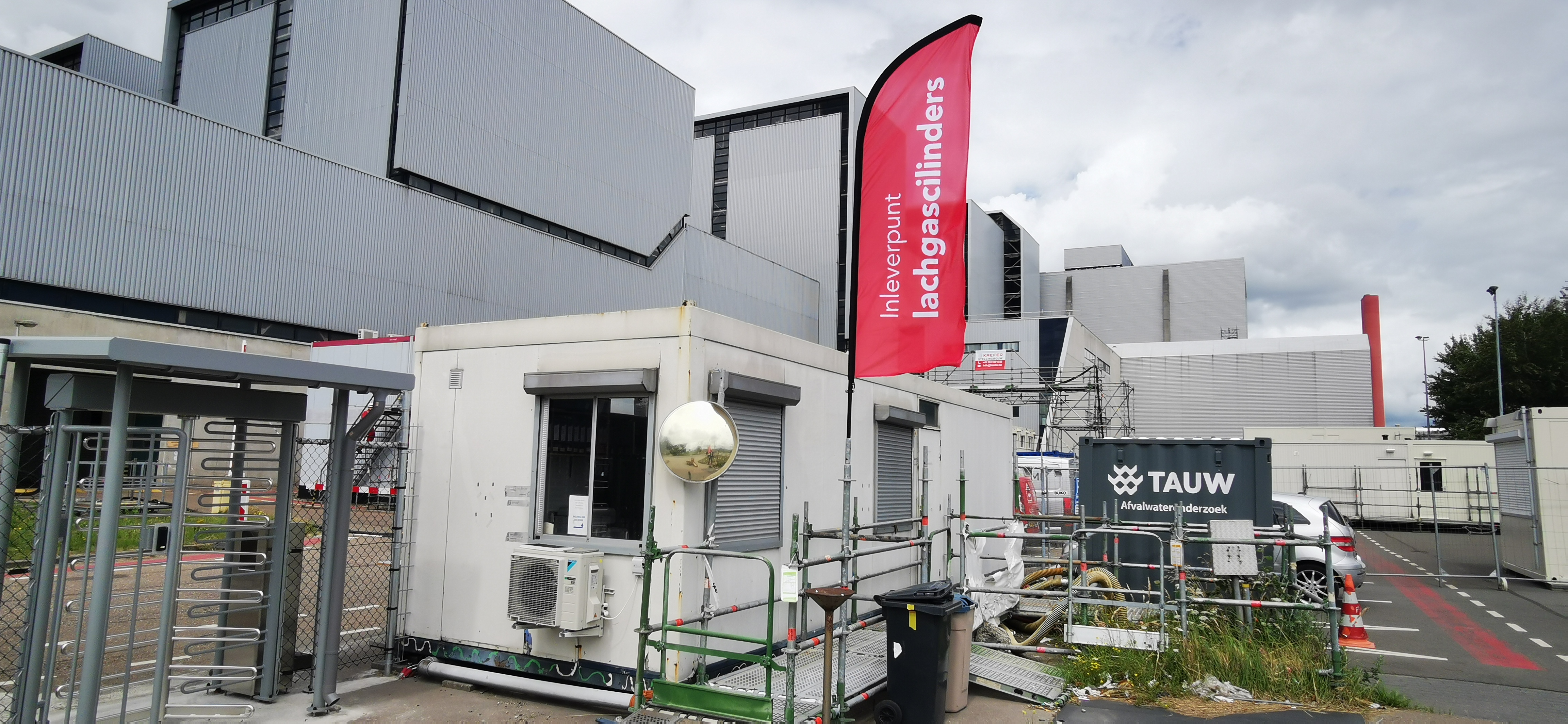 AEB geeft tien euro voor elke lege lachgascilinder