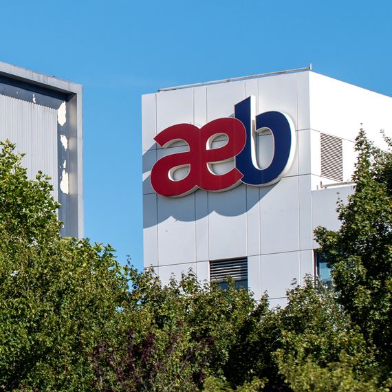 Gemeenteraad Amsterdam heeft geen bezwaar tegen verkoop aandelen AEB