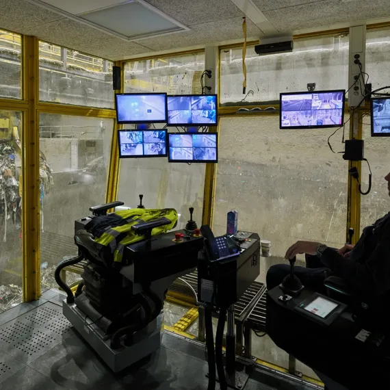 NRC: Afvalsector onder druk door nieuwe megabelasting. AEB roept politiek op tot herziening